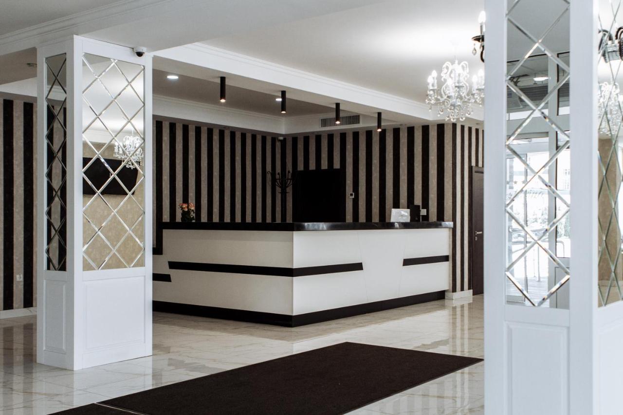 Petropavlovskaya Borshchagovka Congress Hotel Verhovina מראה חיצוני תמונה