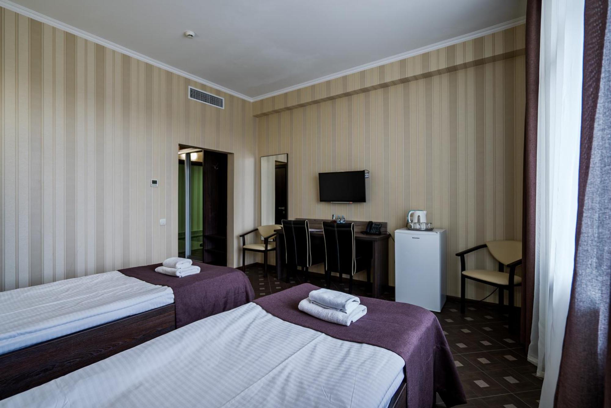 Petropavlovskaya Borshchagovka Congress Hotel Verhovina מראה חיצוני תמונה