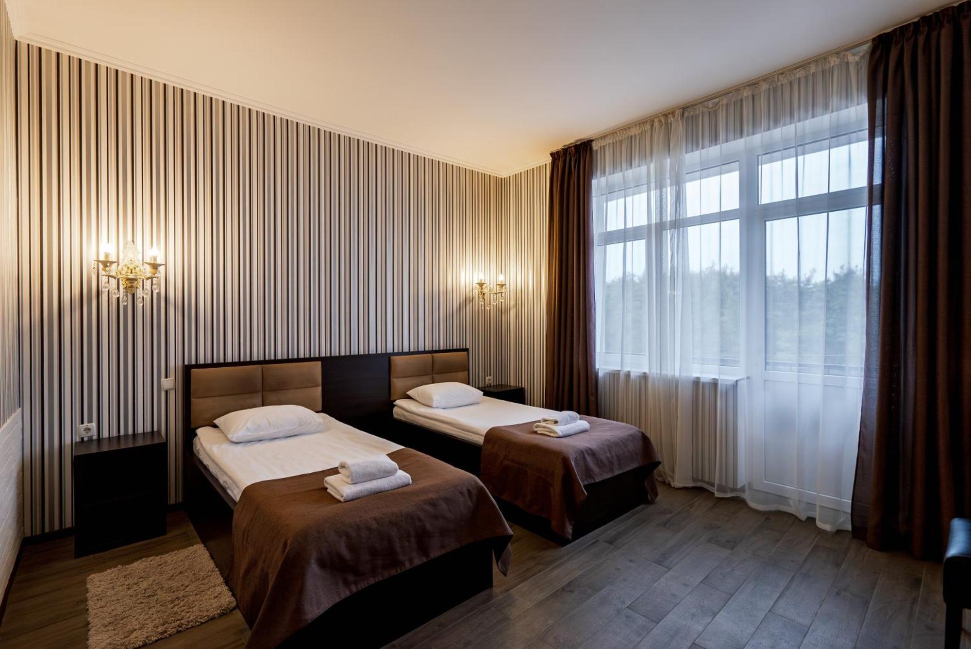 Petropavlovskaya Borshchagovka Congress Hotel Verhovina מראה חיצוני תמונה