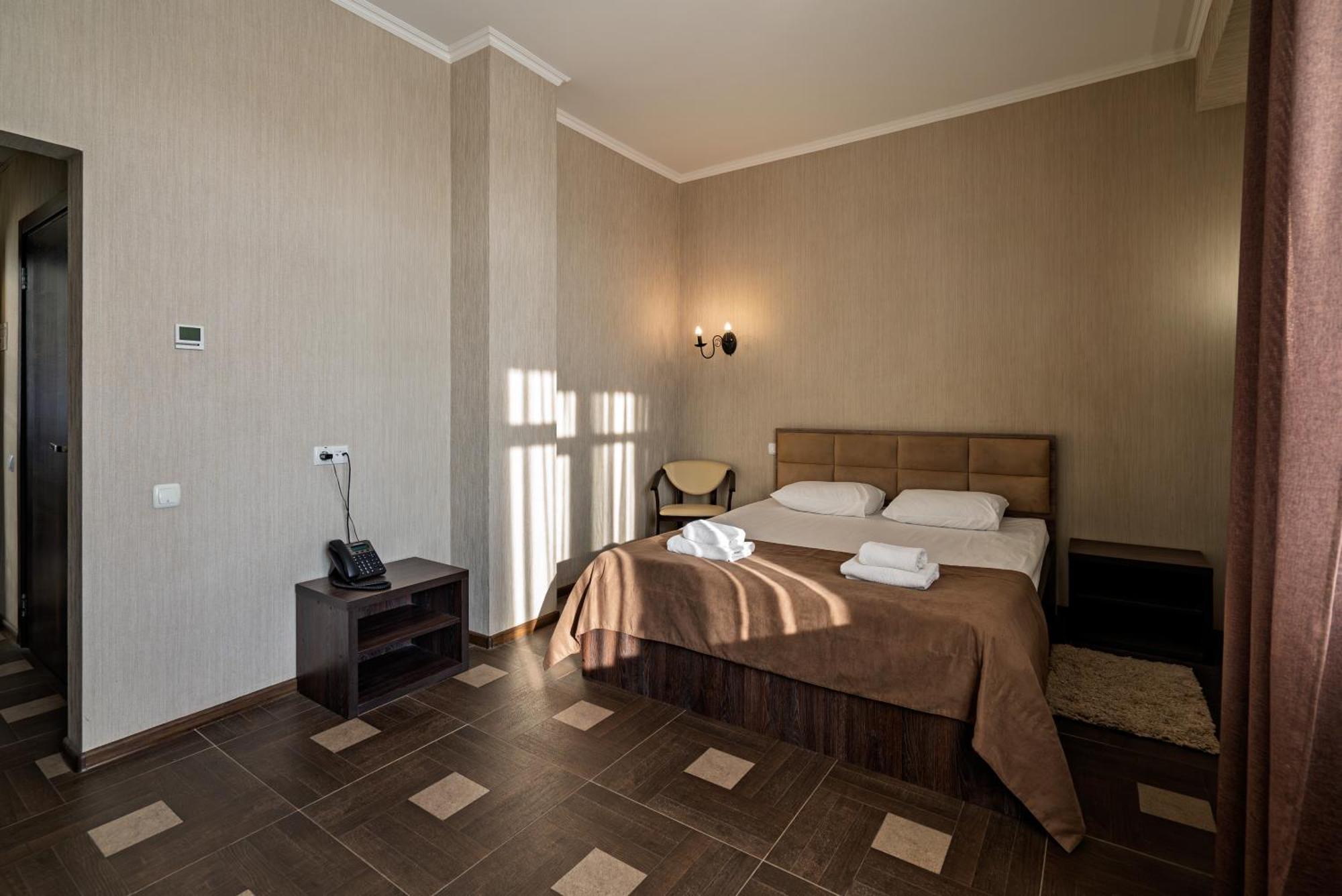 Petropavlovskaya Borshchagovka Congress Hotel Verhovina מראה חיצוני תמונה